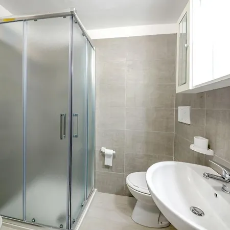 Bilocale Con Terrazzino Casa vacanze *