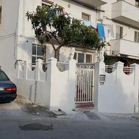 Casa vacanze Bilocale Con Terrazzino *