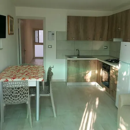 Bilocale Con Terrazzino *