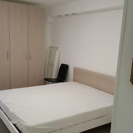 Bilocale Con Terrazzino Casa vacanze *