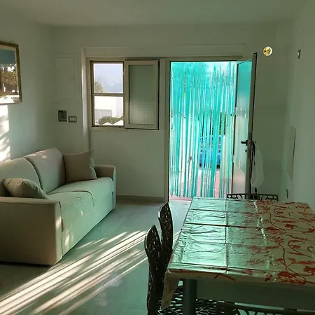 Bilocale Con Terrazzino Casa vacanze *